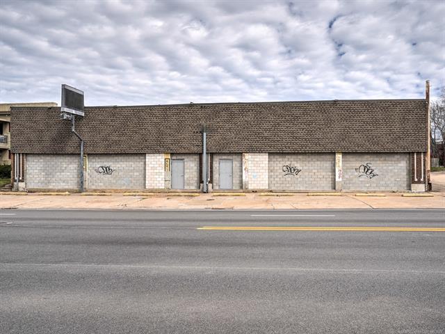 Primary Photo Of 800 W Okmulgee St, Muskogee Light Distribution For Sale