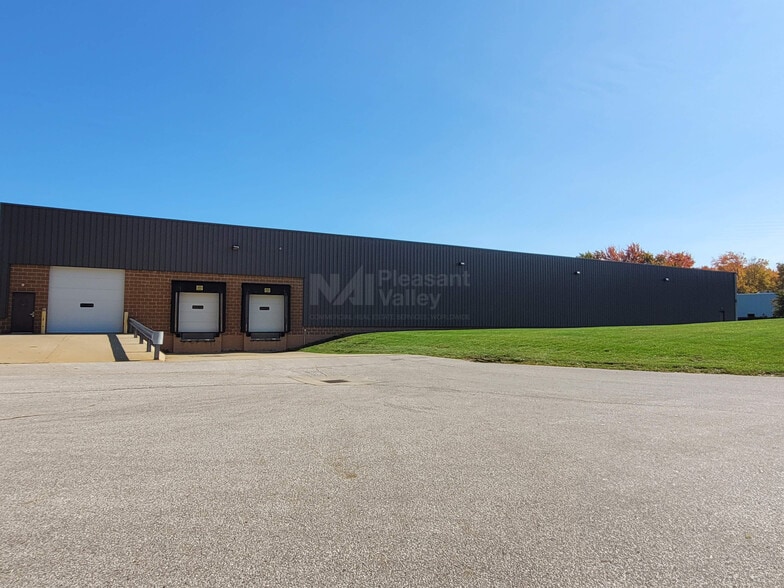 More Photos Of 2377 Enterprise Pky, Twinsburg Warehouse For Lease