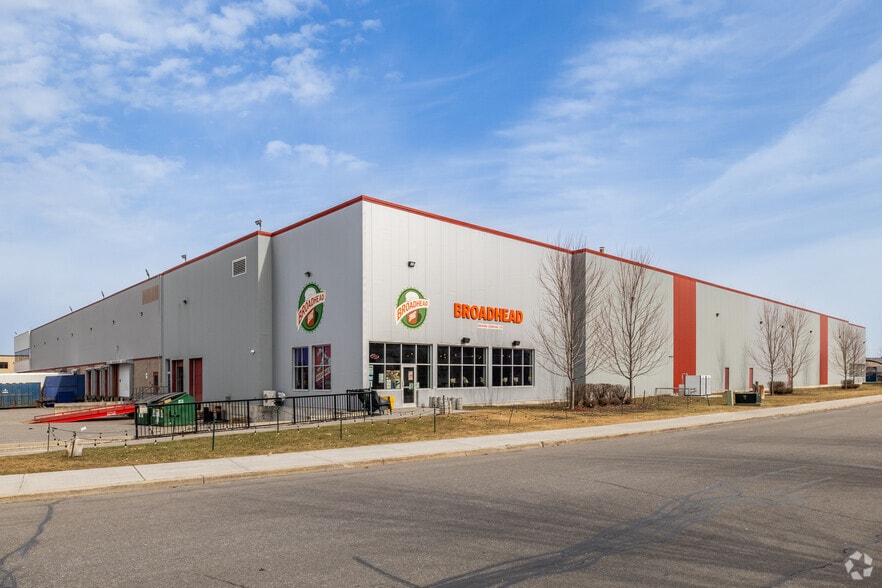 More Photos Of 1680 Vimont Ct, Ottawa Warehouse For Lease