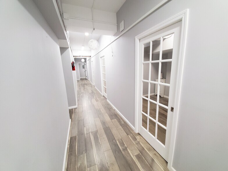 More Photos Of 13 E 37th St, New York Office Residential For Sale