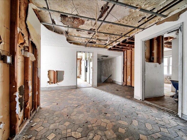 More Photos Of 280 Richton St, Highland Park Apartments For Sale