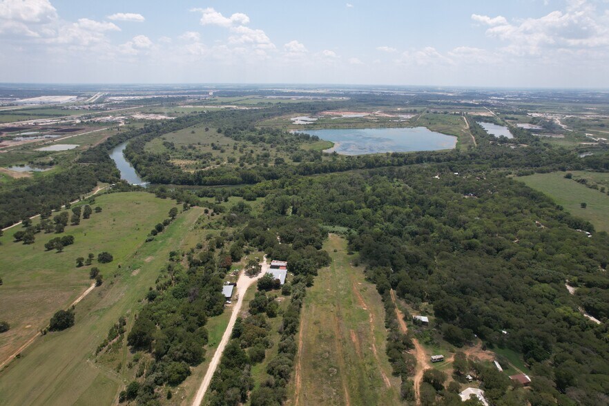 More Photos Of 10109 FM 969 Rd, Austin Land For Lease