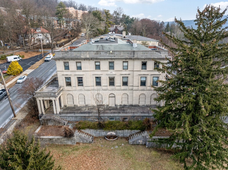 More Photos Of 1400 Hill Rd, Reading Schools For Sale
