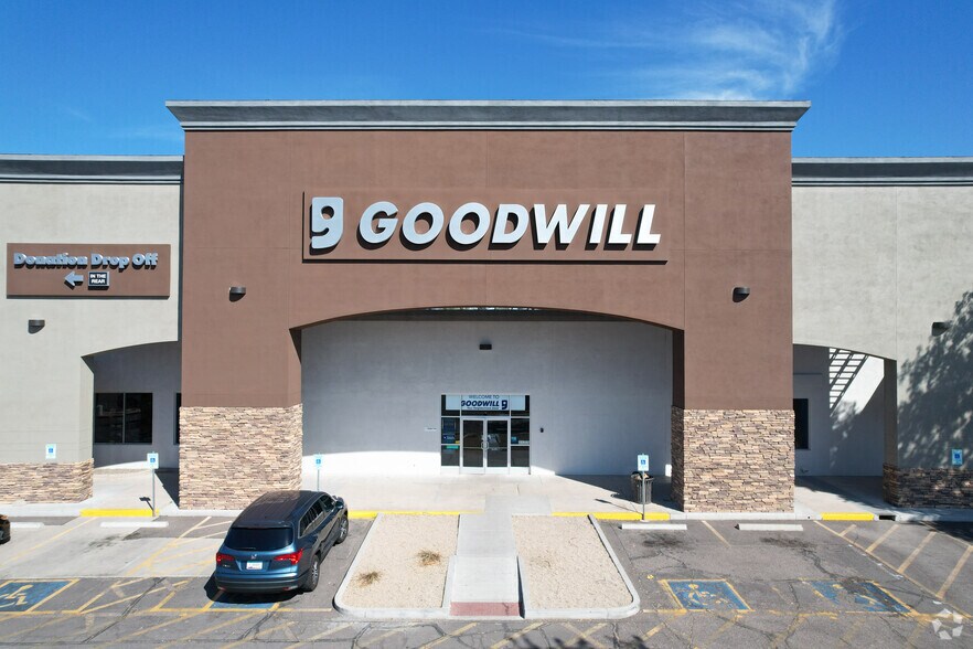 More Photos Of N Gilbert Rd @ E University Dr, Mesa Unknown For Lease