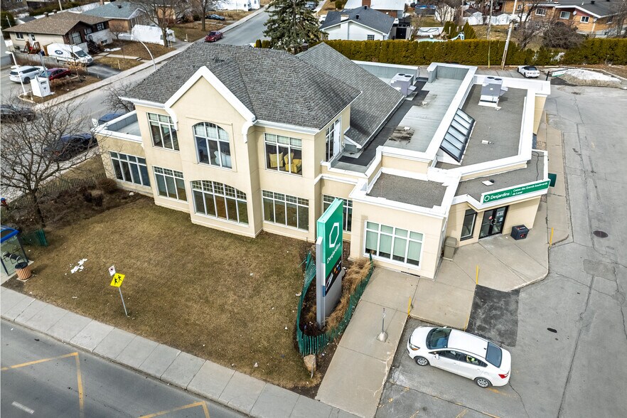 More Photos Of 250 Boul De La Concorde E, Laval Loft Creative Space For Sale