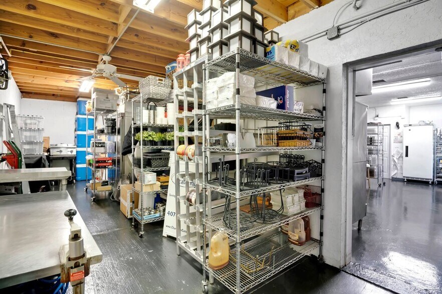More Photos Of 3101 N Orange Blossom Trl, Zellwood Restaurant For Sale