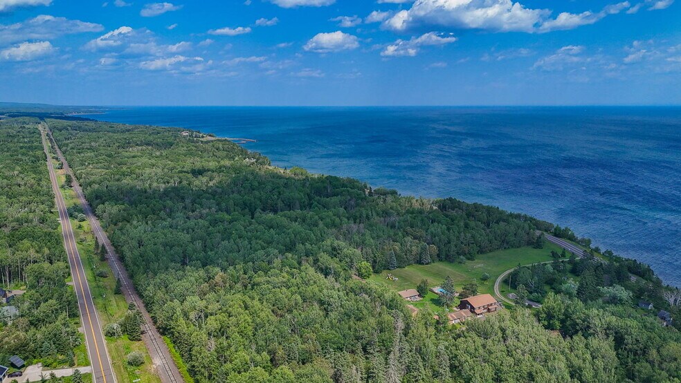 More Photos Of 9000 Congdon Blvd, Duluth Hotel For Sale