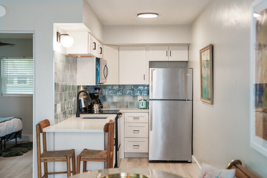 More Photos Of 974 Tennessee Ln, Sarasota Apartments For Sale