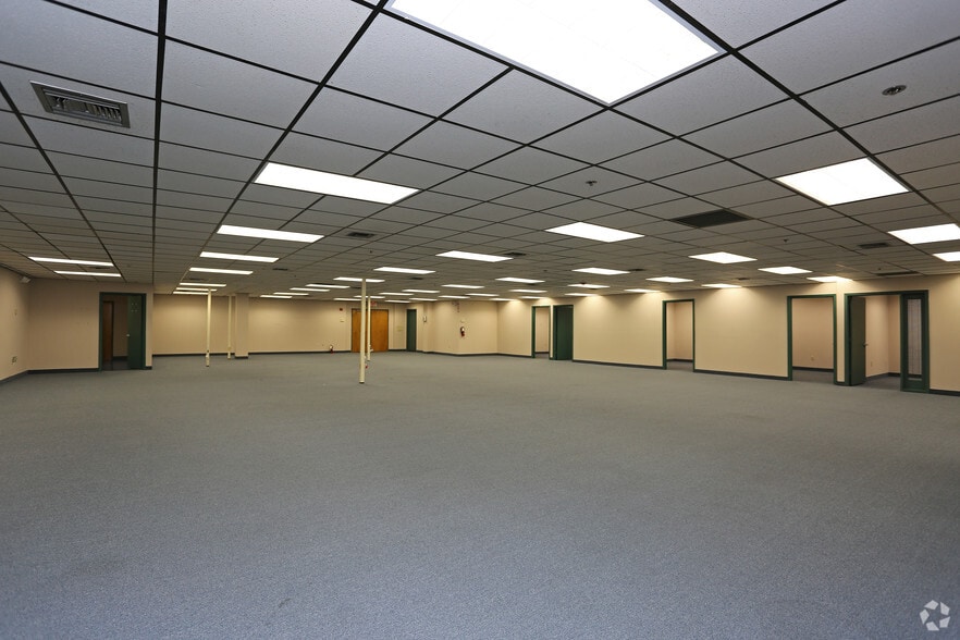 More Photos Of 1700 NW 66th Ave, Plantation Office For Lease