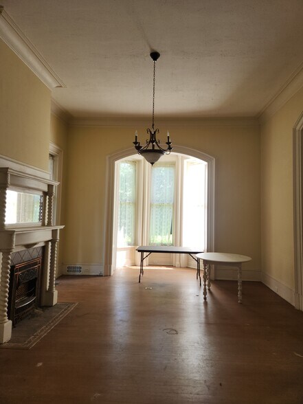 More Photos Of 1402 2nd Ave, Columbus Office For Sale