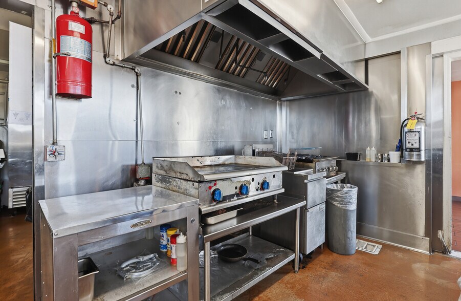 More Photos Of 11709 W Thunderbird Rd, El Mirage Restaurant For Sale