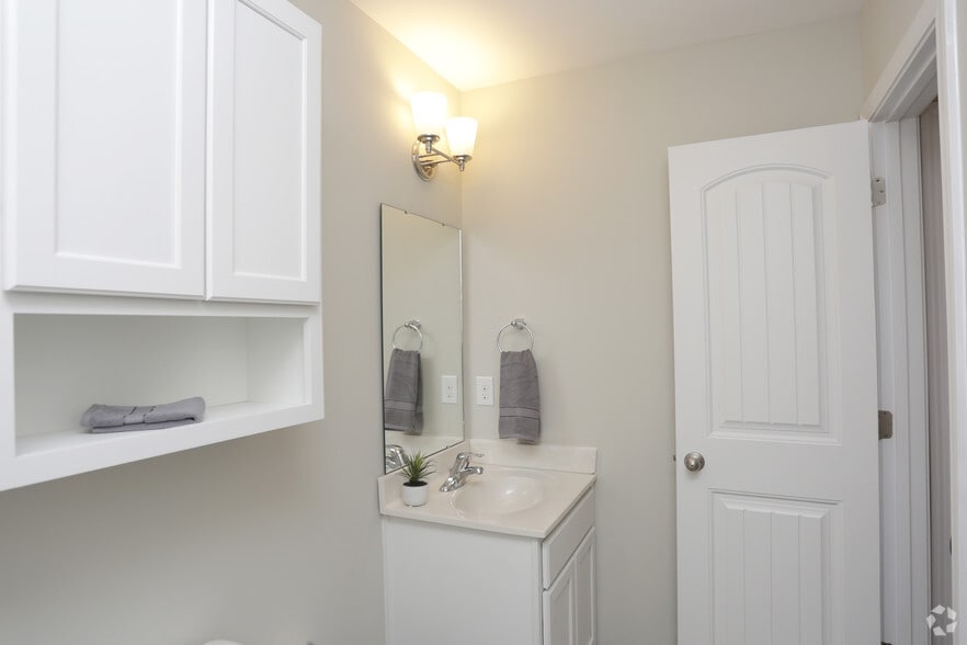 More Photos Of 1980 W Main St, Central Apartments For Sale