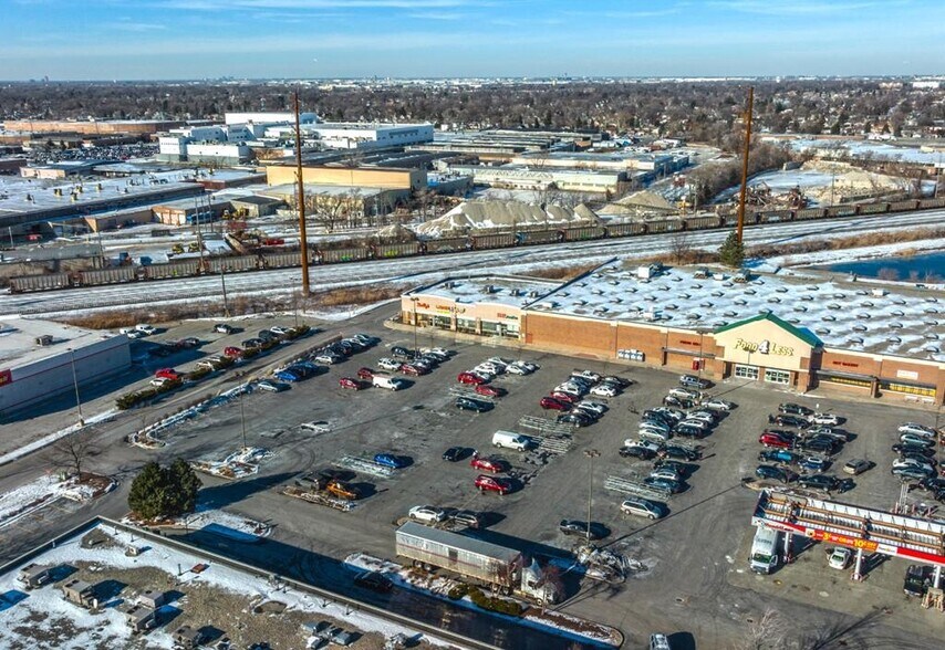 More Photos Of 2519-2541 W North Ave, Melrose Park Freestanding For Lease