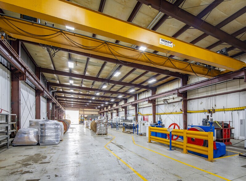 More Photos Of 320 Marmon Dr, Bolingbrook Warehouse For Lease