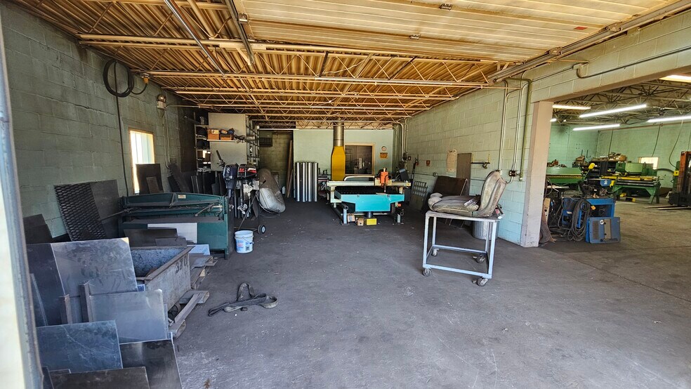More Photos Of 2008 Ohio St, La Porte Manufacturing For Sale