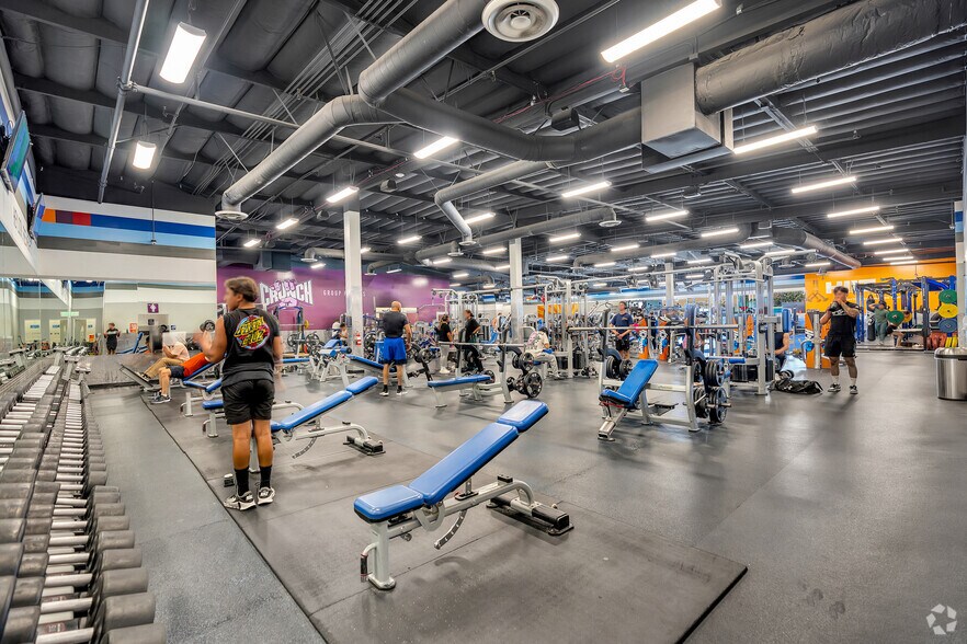 More Photos Of 1292 Border Ave, Corona Health Club For Sale