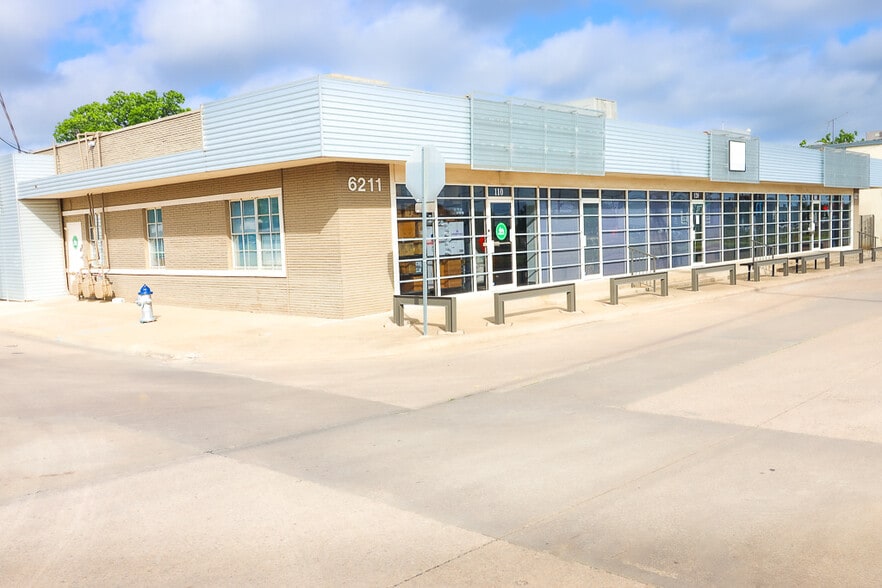 More Photos Of 6211 Owens St, Dallas Restaurant For Lease