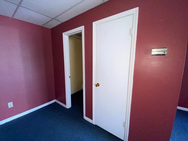 More Photos Of 3286 Vineville Ave, Macon-Bibb Office For Lease