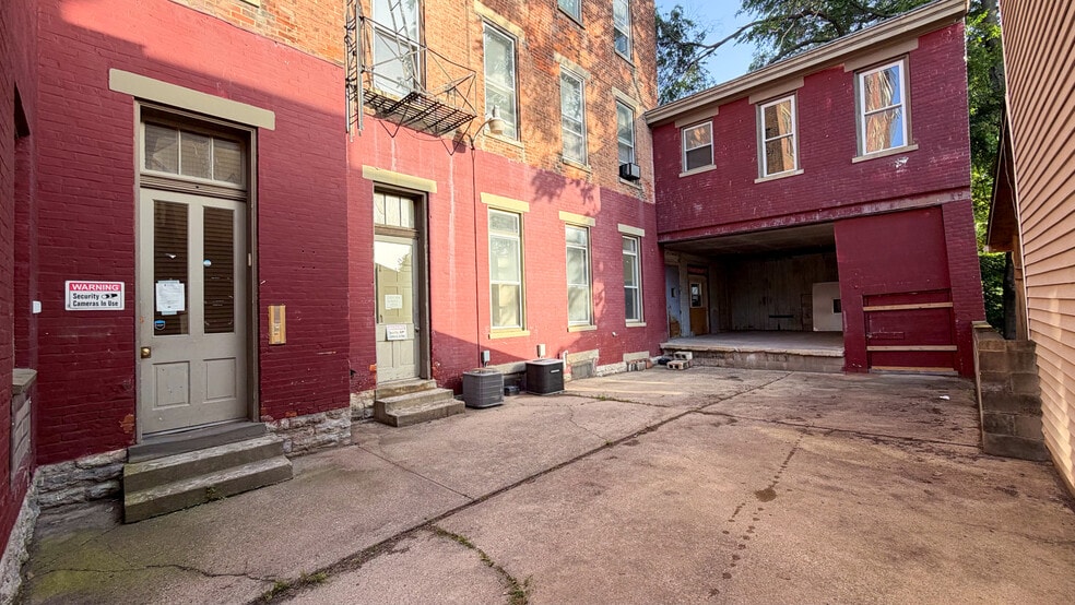 More Photos Of 24 E University Ave, Cincinnati Apartments For Sale