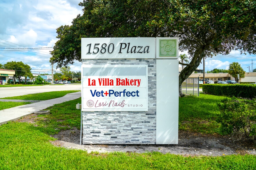 More Photos Of 1580 NW 2nd Ave, Boca Raton Unknown For Lease