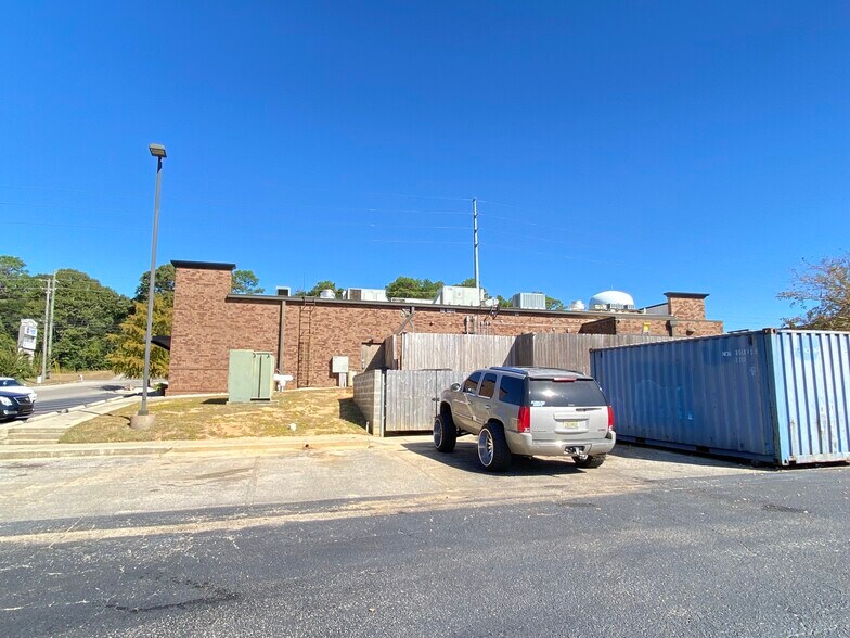 More Photos Of 7899 Cottage Hill Rd, Mobile Restaurant For Sale