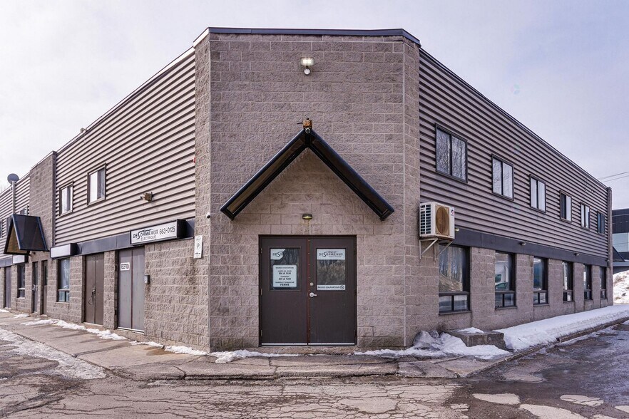 Primary Photo Of 1695 Rue Atmec, Gatineau General Retail For Sale