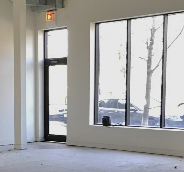 More Photos Of 4651 N Greenview Ave, Chicago Apartments For Lease