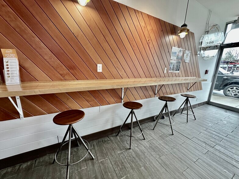 More Photos Of 370-400 Post Rd E, Westport General Retail For Lease