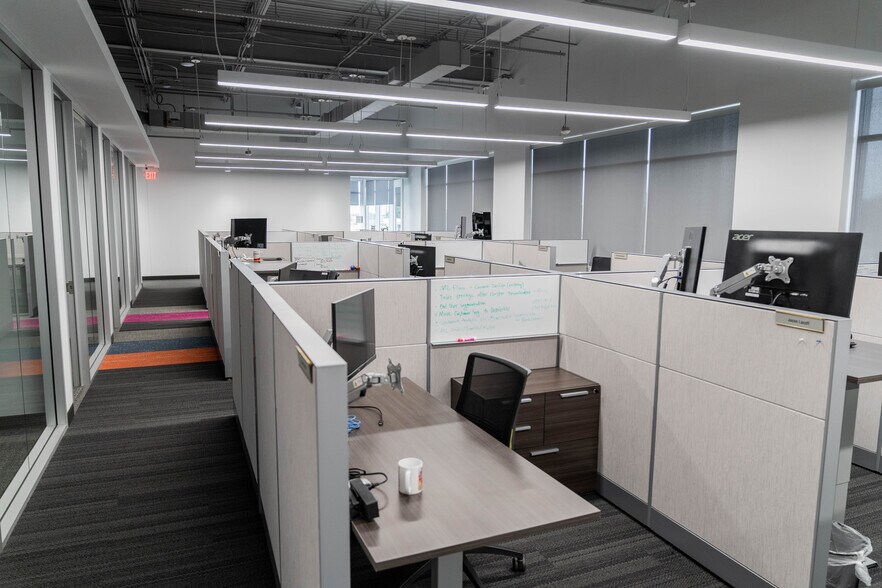 More Photos Of 5920 Windhaven Pky, Plano Office For Lease