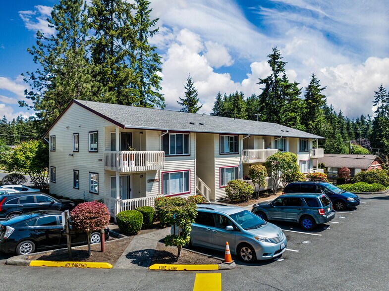 More Photos Of 7420-7428 208th St SW, Edmonds Apartments For Sale