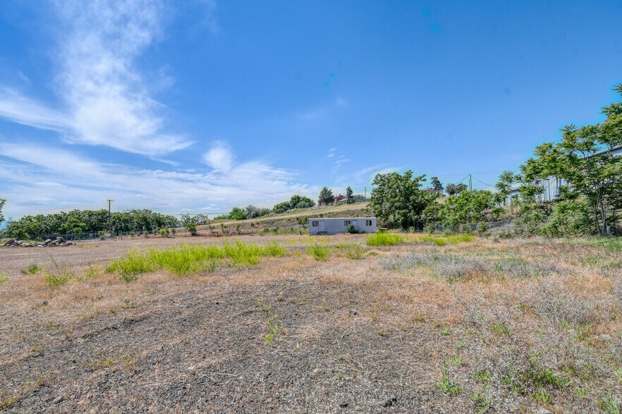 More Photos Of 1150 Airport Road rd, Pendleton Land For Sale