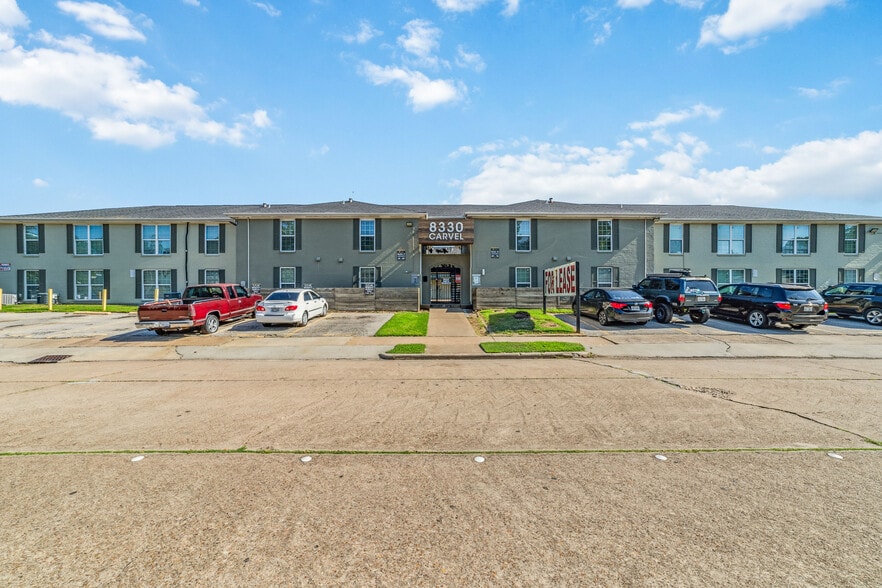 More Photos Of 8330 Carvel Ln, Houston Apartments For Sale