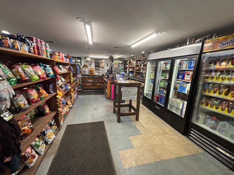 More Photos Of 3 Hamilton Rd, Pine Bush Convenience Store For Sale