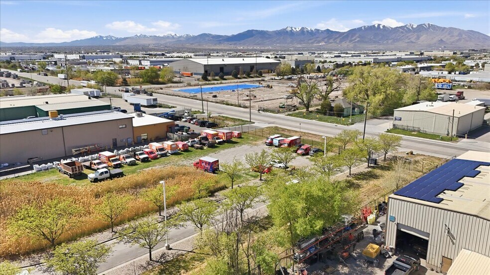More Photos Of 825 S Gladiola St, Salt Lake City Warehouse For Sale