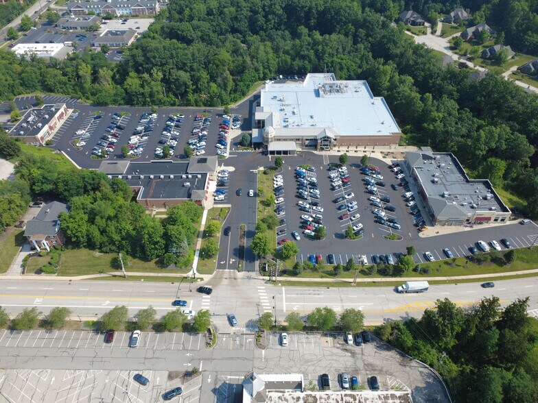 More Photos Of 8263-8383 Chippewa Rd, Brecksville Unknown For Lease