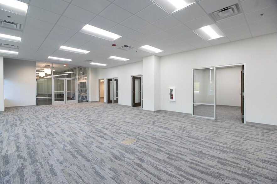 More Photos Of 101 N Pine St, Spartanburg Office For Lease