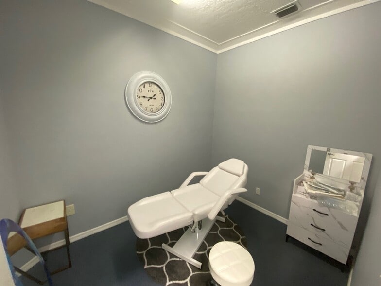 More Photos Of 1565 Sarno Rd, Melbourne Medical For Lease