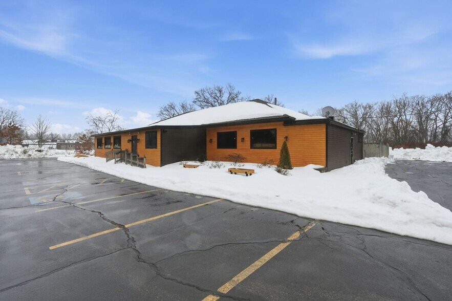 More Photos Of 332 Farnum Pike, Smithfield Restaurant For Sale