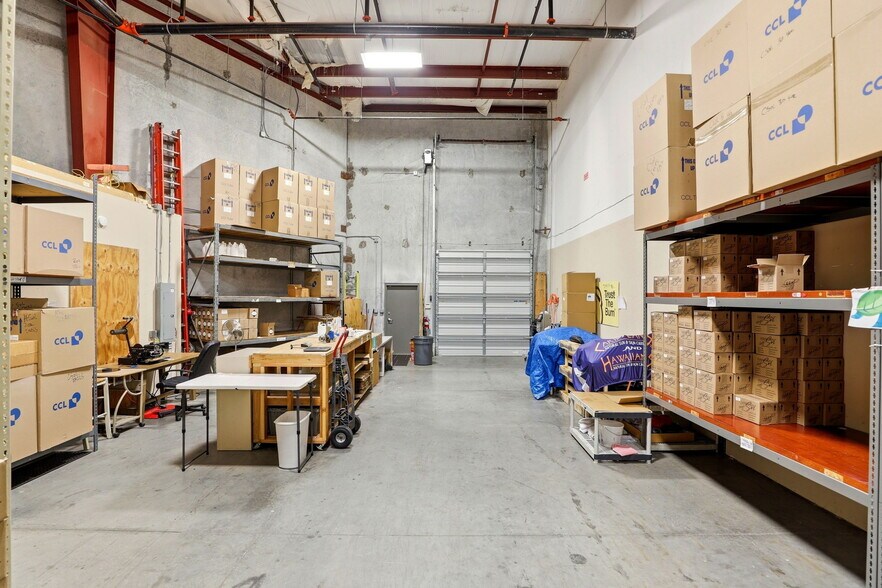 More Photos Of 6881 Kingspointe Pky, Orlando Flex For Sale