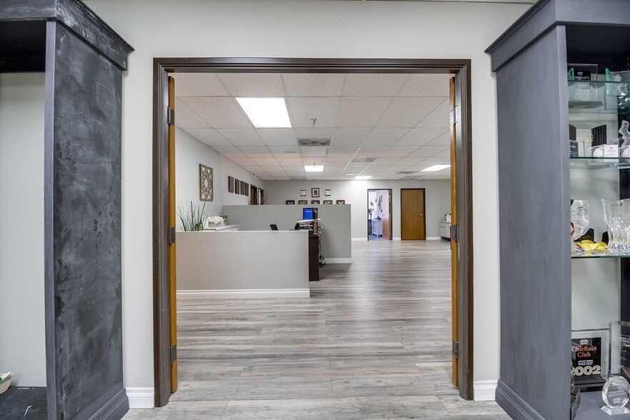 More Photos Of 9625 Black Mountain Rd, San Diego Office For Sale