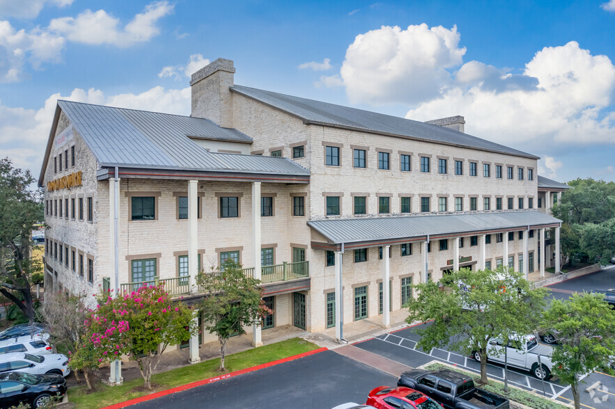 Primary Photo Of 1 Chisholm Trail Rd, Round Rock Office For Lease