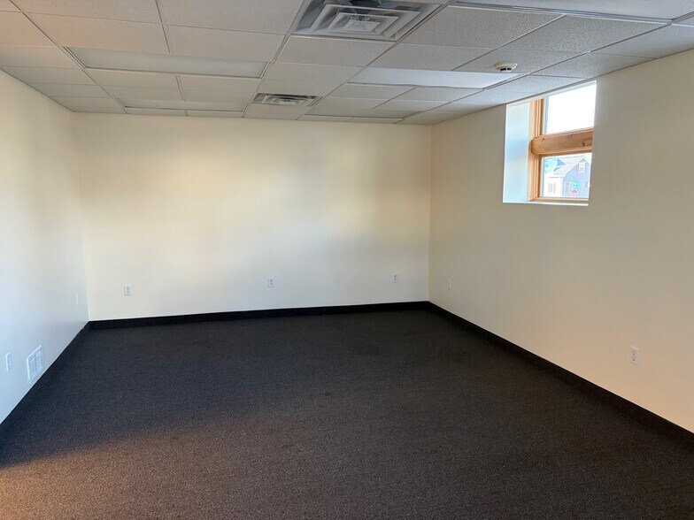 More Photos Of 313 W High St, Ebensburg Medical For Lease