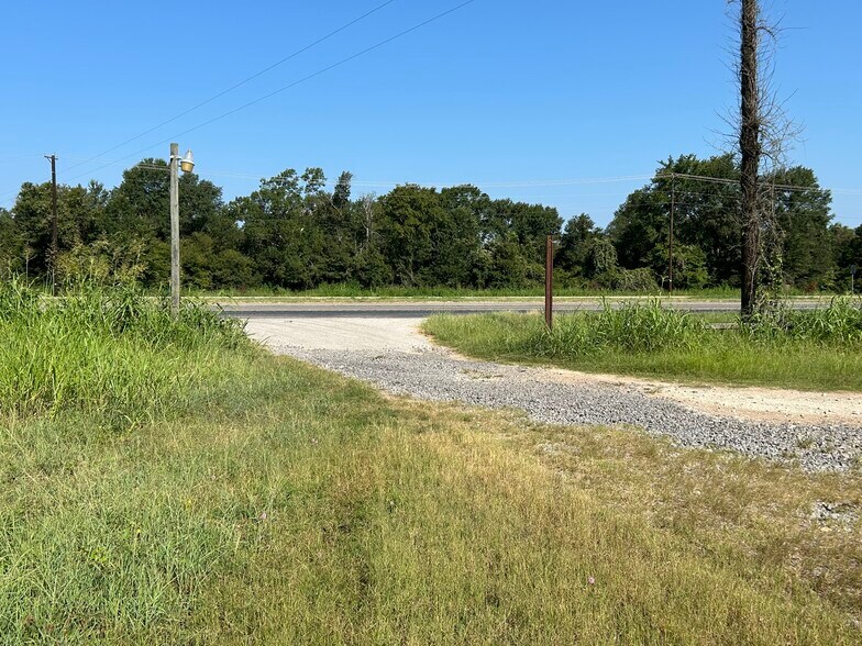 More Photos Of 10411 S US Highway 79, Palestine Warehouse For Sale