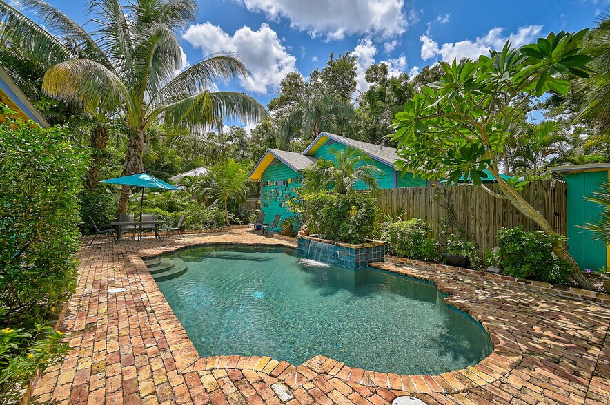 More Photos Of 628 N Orange Ave, Sarasota Land For Sale