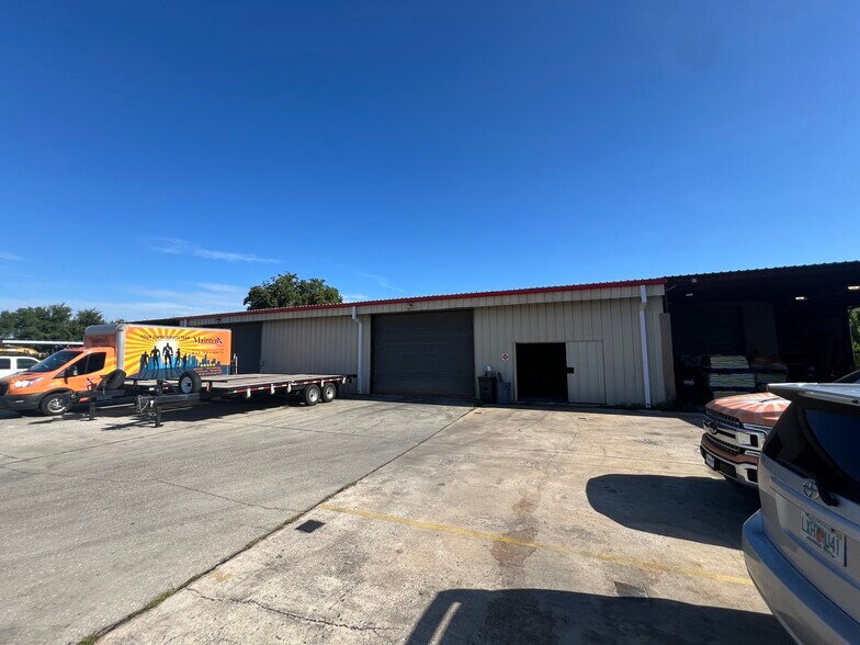 More Photos Of 5208 St Paul St, Tampa Warehouse For Lease