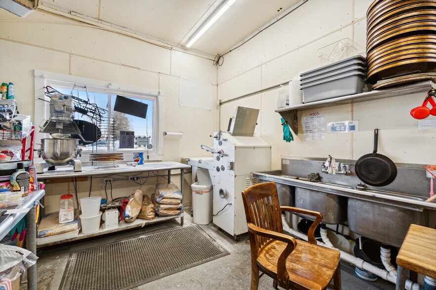 More Photos Of 14340 State Route 58, Oberlin Freestanding For Sale