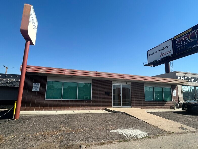 More Photos Of 420 S Federal Blvd, Denver Office For Sale