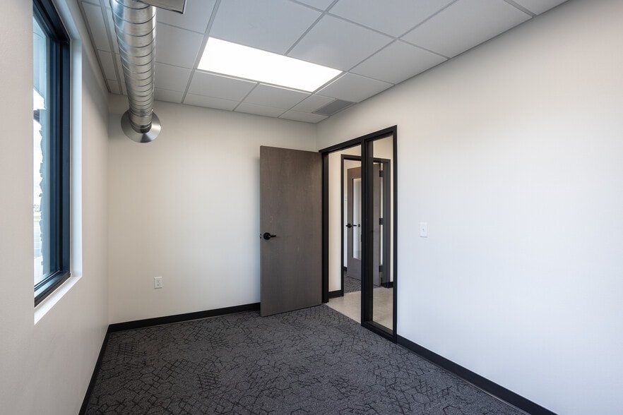 More Photos Of 5025 S Bahnson Ave, Sioux Falls Apartments For Lease