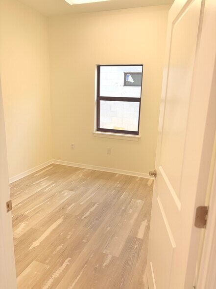 More Photos Of 10348-10350 White Viburnum Way @ Gibsonton Drive, Riverview Office For Sale