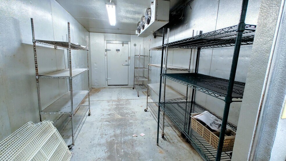 More Photos Of 5309 29th St E, Ellenton Skating Rink For Lease